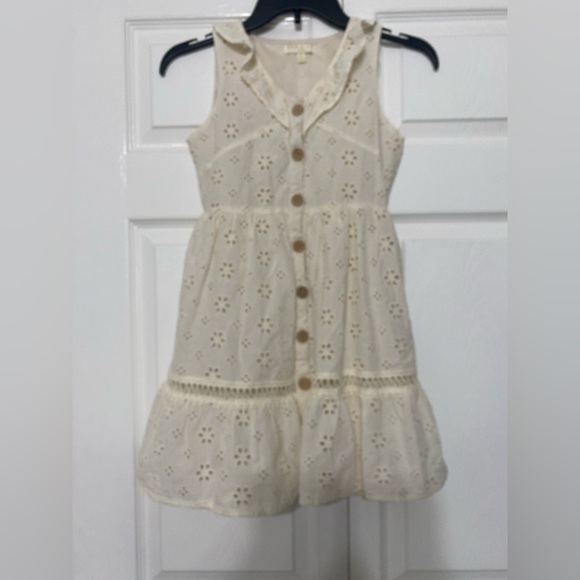 Chelsea & Violet Other - Chelsea & Violet Sleeveless Cream girls Dress with Button Details eyelets size M
